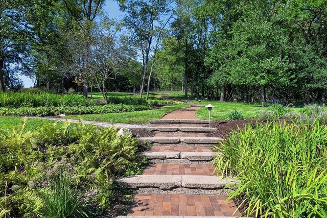 3265 N Maple Road, Ann Arbor, MI 48105