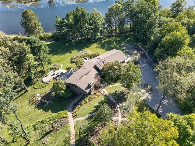 3265 N Maple Road, Ann Arbor, MI 48105