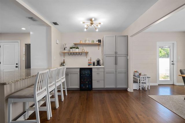 2907 VINE STREET, Orlando, FL 32806