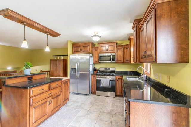 1815 Erin LANE, Waukesha, WI 53188