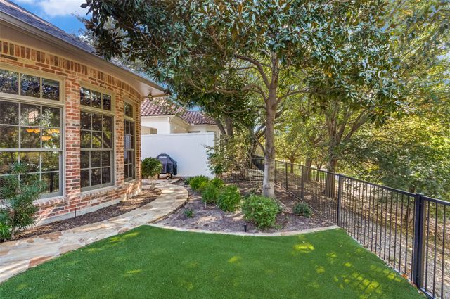 6073 Star Trail Drive, Frisco, TX 75034