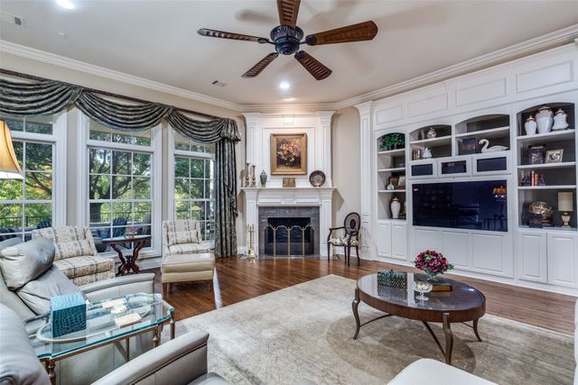 6073 Star Trail Drive, Frisco, TX 75034