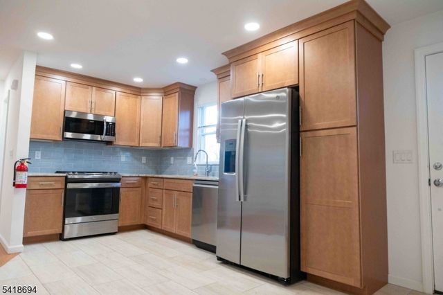 31 Lakeview Rd, Sparta Twp., NJ 07871