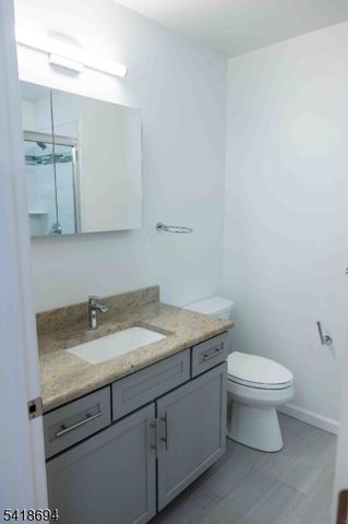 31 Lakeview Rd, Sparta Twp., NJ 07871