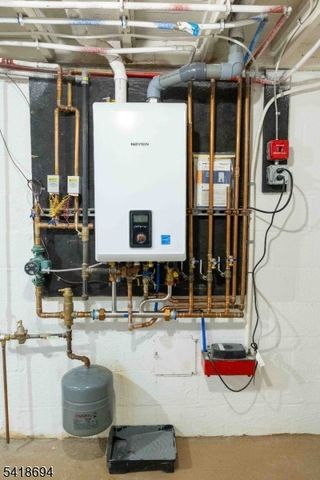 31 Lakeview Rd, Sparta Twp., NJ 07871