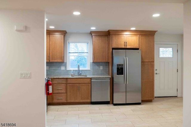 31 Lakeview Rd, Sparta Twp., NJ 07871