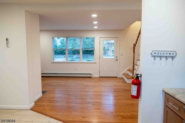 31 Lakeview Rd, Sparta Twp., NJ 07871