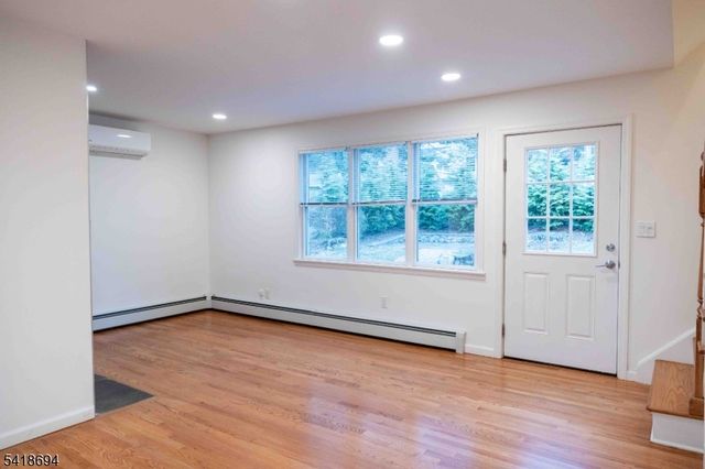 31 Lakeview Rd, Sparta Twp., NJ 07871