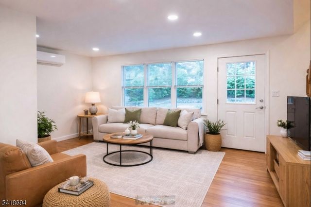 31 Lakeview Rd, Sparta Twp., NJ 07871