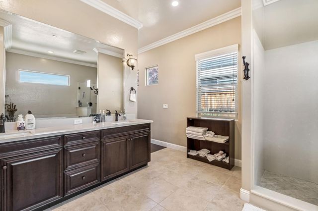 10819 E Fountain View, Clovis, CA 93619