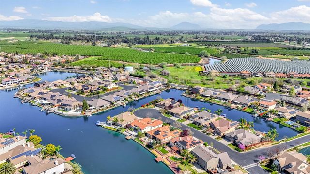 10819 E Fountain View, Clovis, CA 93619