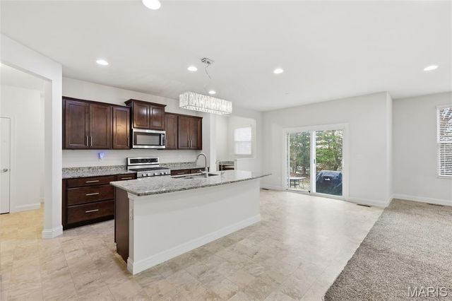 312 Chestnut Creek Circle, Dardenne Prairie, MO 63368