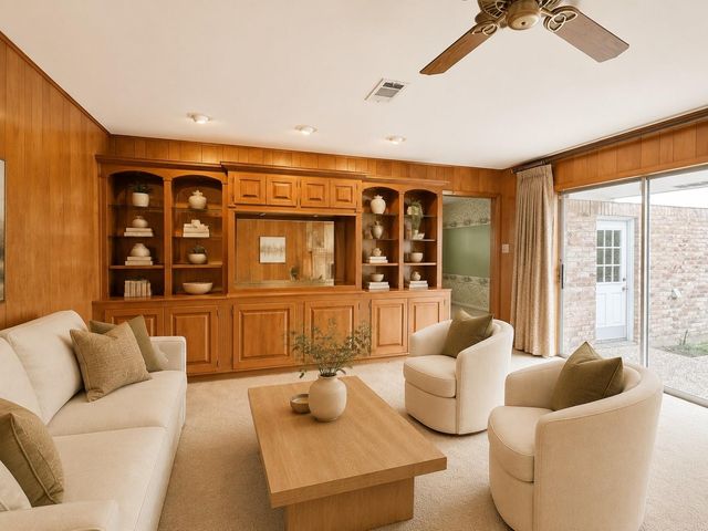 401 Shadywood Circle, Conroe, TX 77304