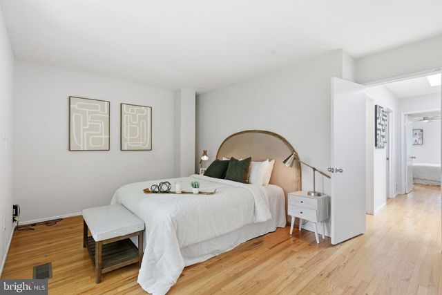 11510 MAPLE RIDGE RD, Reston, VA 20190