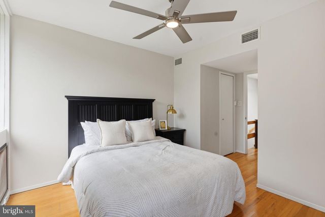 11510 MAPLE RIDGE RD, Reston, VA 20190