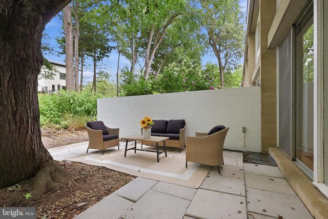 11510 MAPLE RIDGE RD, Reston, VA 20190
