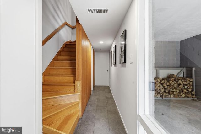 11510 MAPLE RIDGE RD, Reston, VA 20190