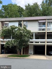 11510 MAPLE RIDGE RD, Reston, VA 20190