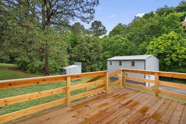 2443 NW Valley Hills Trail, Cleveland, TN 37311