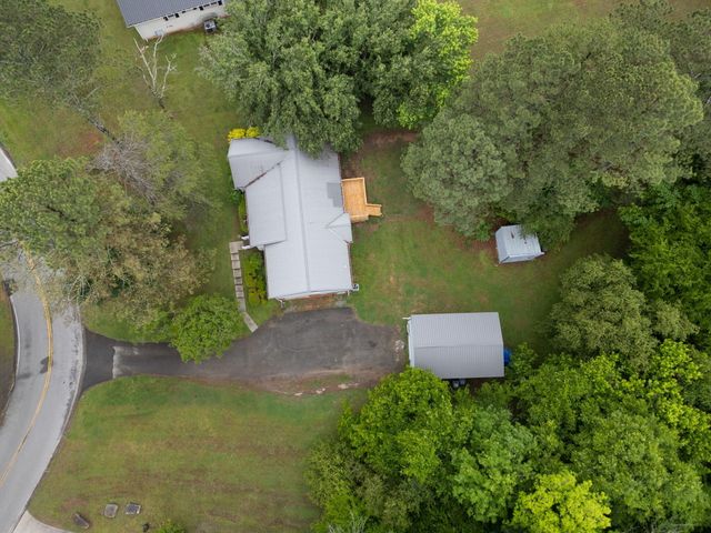 2443 NW Valley Hills Trail, Cleveland, TN 37311