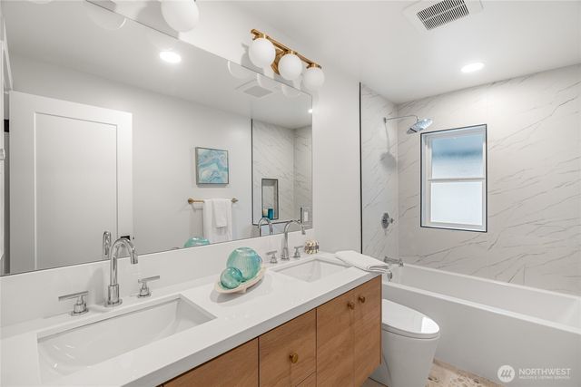 1616 21st Avenue, Seattle, WA 98122