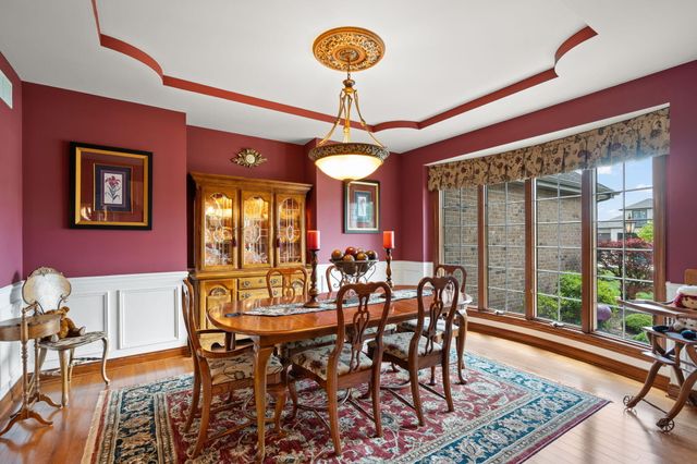 1630 Chalone Court, Crown Point, IN 46307
