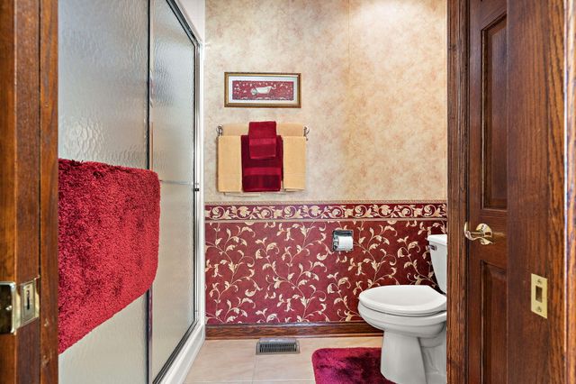 1630 Chalone Court, Crown Point, IN 46307