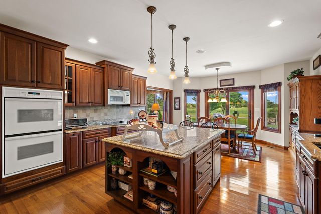 1630 Chalone Court, Crown Point, IN 46307