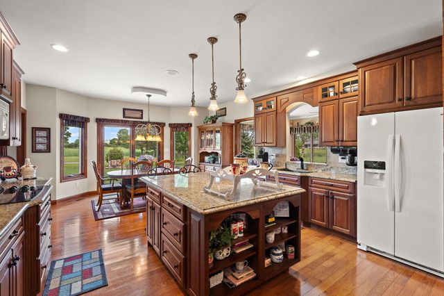 1630 Chalone Court, Crown Point, IN 46307