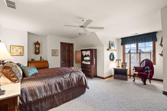 1630 Chalone Court, Crown Point, IN 46307