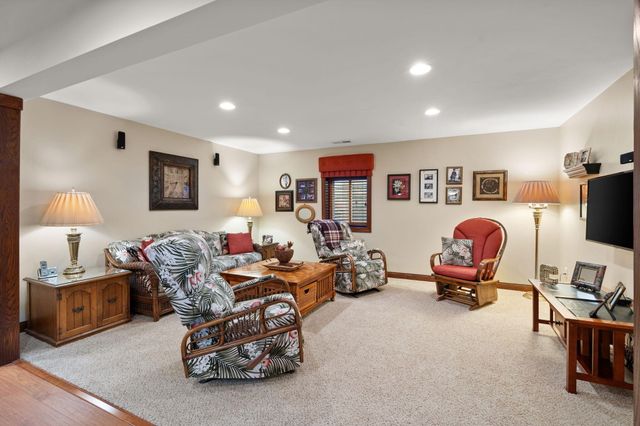 1630 Chalone Court, Crown Point, IN 46307