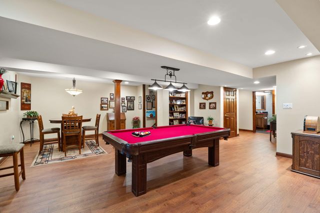 1630 Chalone Court, Crown Point, IN 46307