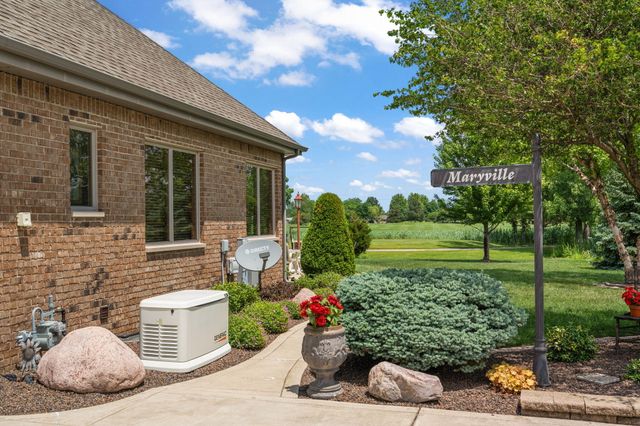 1630 Chalone Court, Crown Point, IN 46307