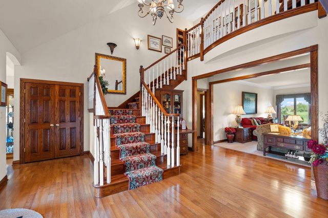 1630 Chalone Court, Crown Point, IN 46307