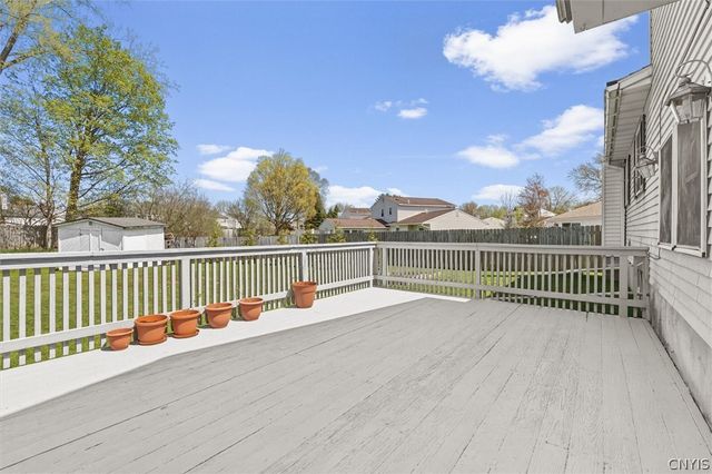 5470 Tourmaline Drive, Clay, NY 13041