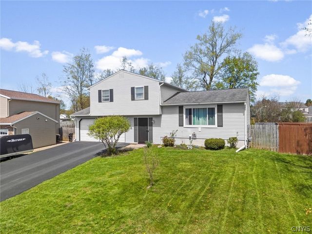 5470 Tourmaline Drive, Clay, NY 13041