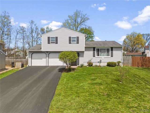 5470 Tourmaline Drive, Clay, NY 13041