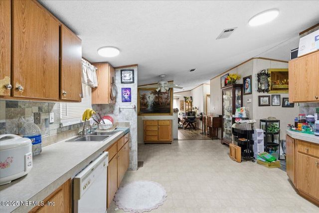 7615 PLUMWOOD Drive, Jacksonville, FL 32256