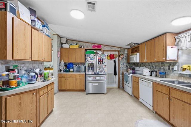 7615 PLUMWOOD Drive, Jacksonville, FL 32256