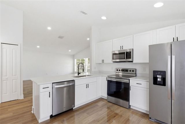 3407 E POWHATAN AVENUE, Tampa, FL 33610