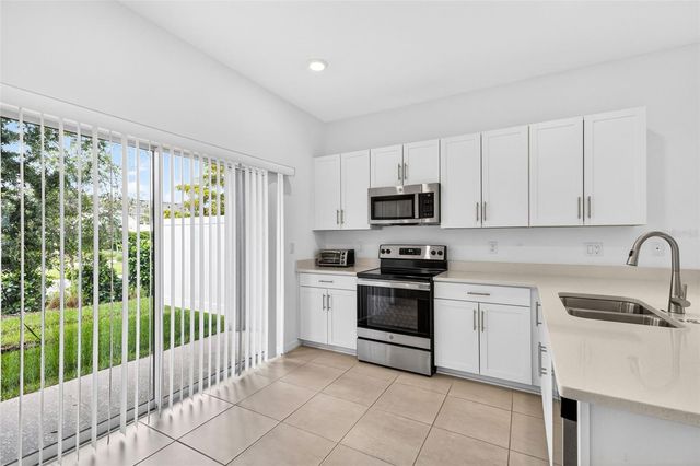 8861 DAYBREAK STREET, Sarasota, FL 34241