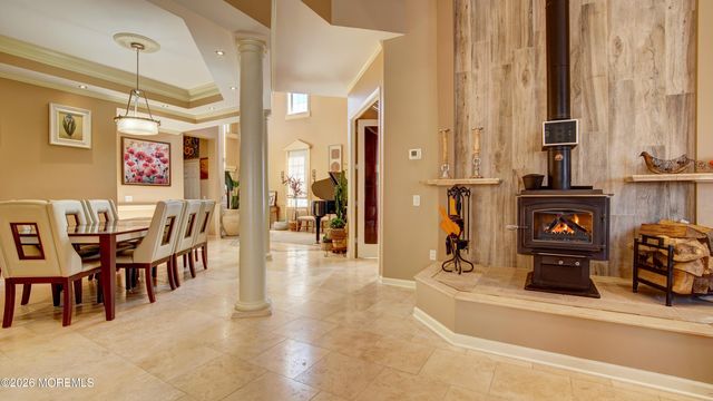 22 Crooked Stick Road, Jackson, NJ 08527