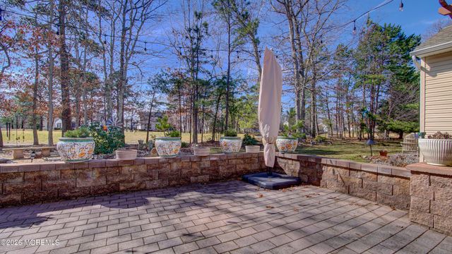 22 Crooked Stick Road, Jackson, NJ 08527