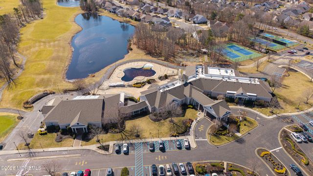 22 Crooked Stick Road, Jackson, NJ 08527