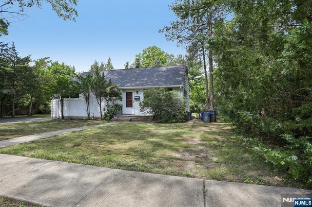 491 Racetrack Road, Ho-ho-kus, NJ 07423