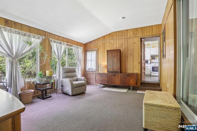 491 Racetrack Road, Ho-ho-kus, NJ 07423