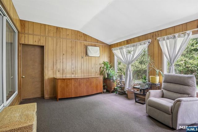 491 Racetrack Road, Ho-ho-kus, NJ 07423