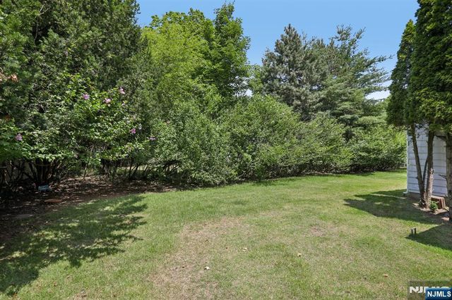 491 Racetrack Road, Ho-ho-kus, NJ 07423