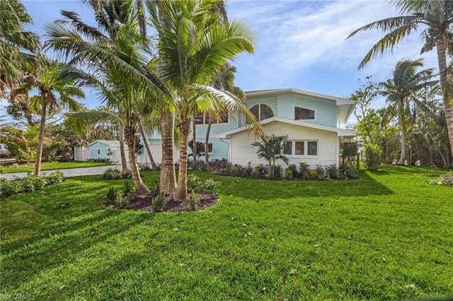 1543 San Carlos Bay DR, Sanibel, FL 33957