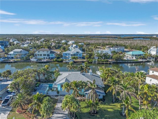 1543 San Carlos Bay DR, Sanibel, FL 33957